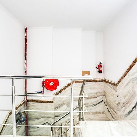 Hotel O Anchal Dx New Delhi Exterior photo